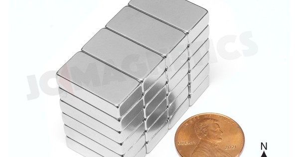 20mm x 10mm x 5mm N52 neodymium magnet blocks 25/32in x 25